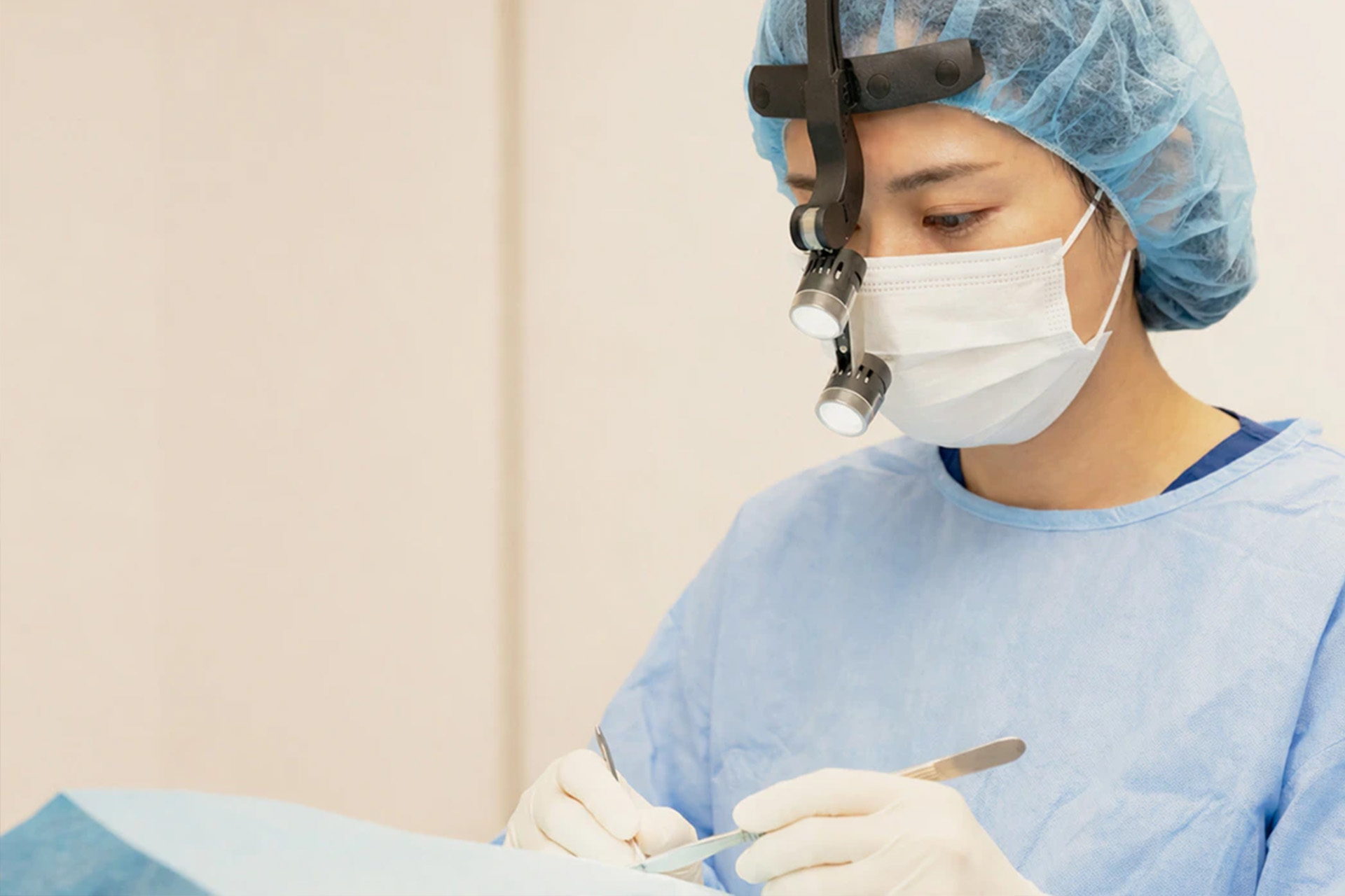 女性形成外科専門医の画像