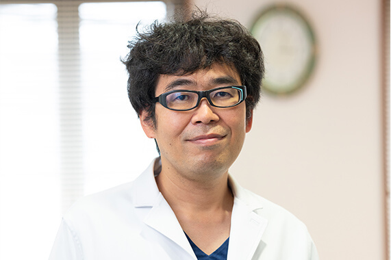 院長の塚本金作の画像