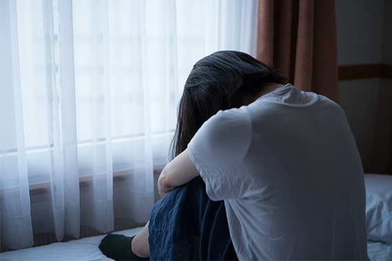 困っている女性