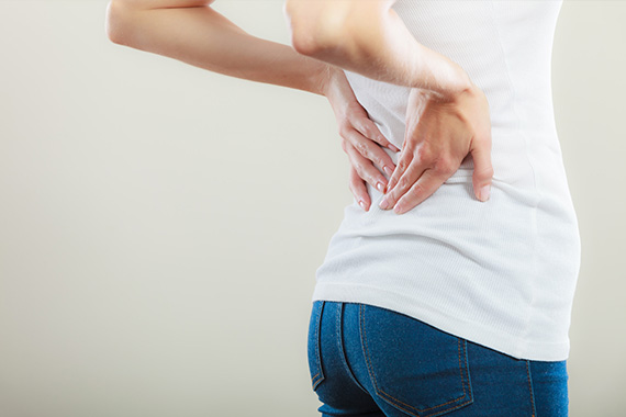 腰痛の予防と正しい姿勢のイメージ画像