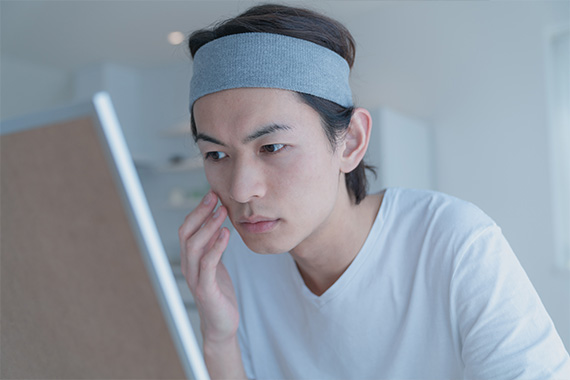 メンズ全身脱毛(医療)は痛いかもと不安な男性