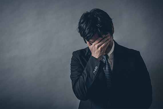 メンズ全身脱毛(医療)は後悔するかもと不安な男性